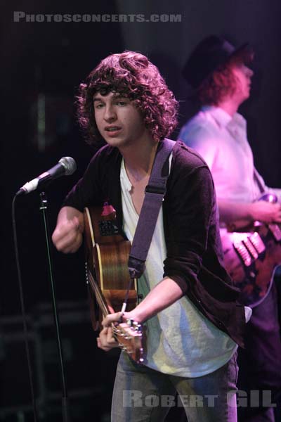 THE KOOKS - 2006-11-10 - PARIS - La Cigale - 